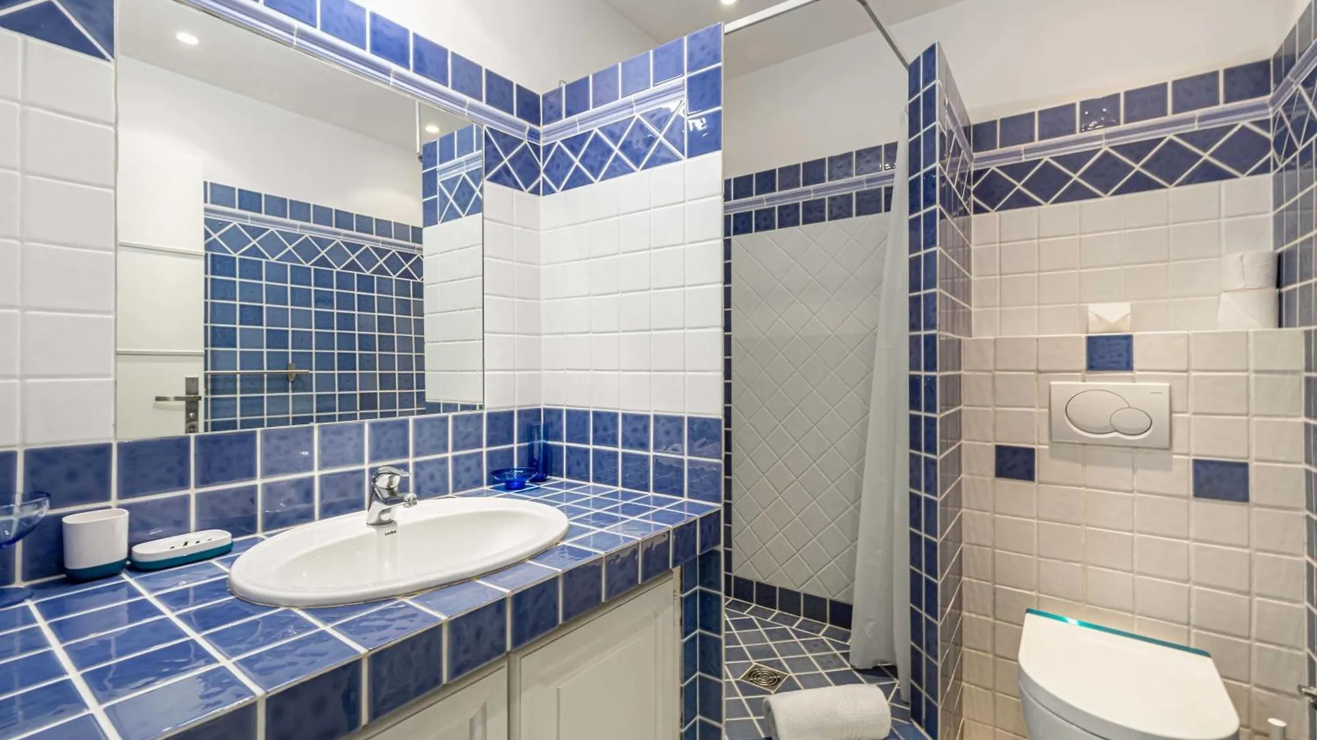Splendid Flat In The Heart Of Saint-Tropez With Paアパートメント フランス